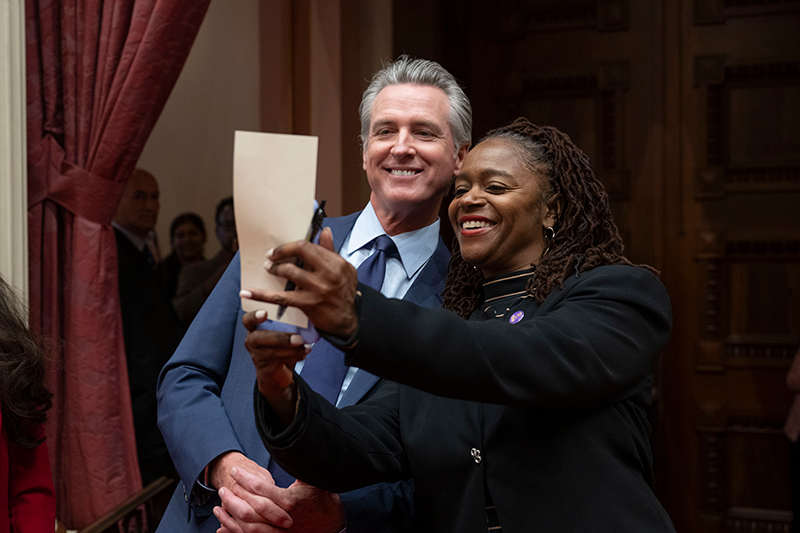 Governor Gavin Newsom joins Senator Lola Smallwood-Cuevas on the Senate floor.